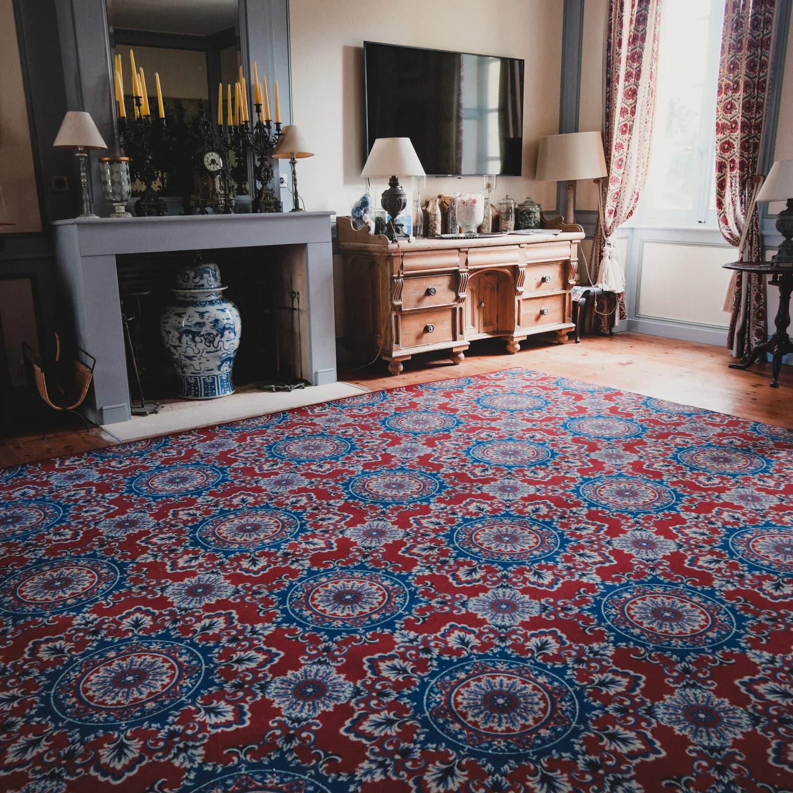 Tapis sur mesure, Hôtel La Baronnie
