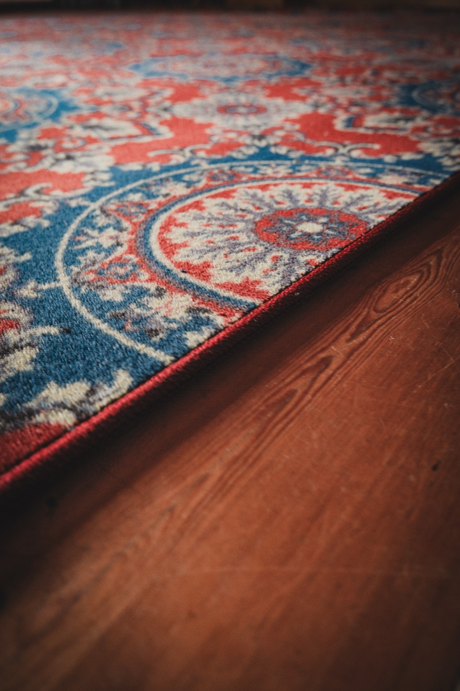 Zoom sur la matière du tapis